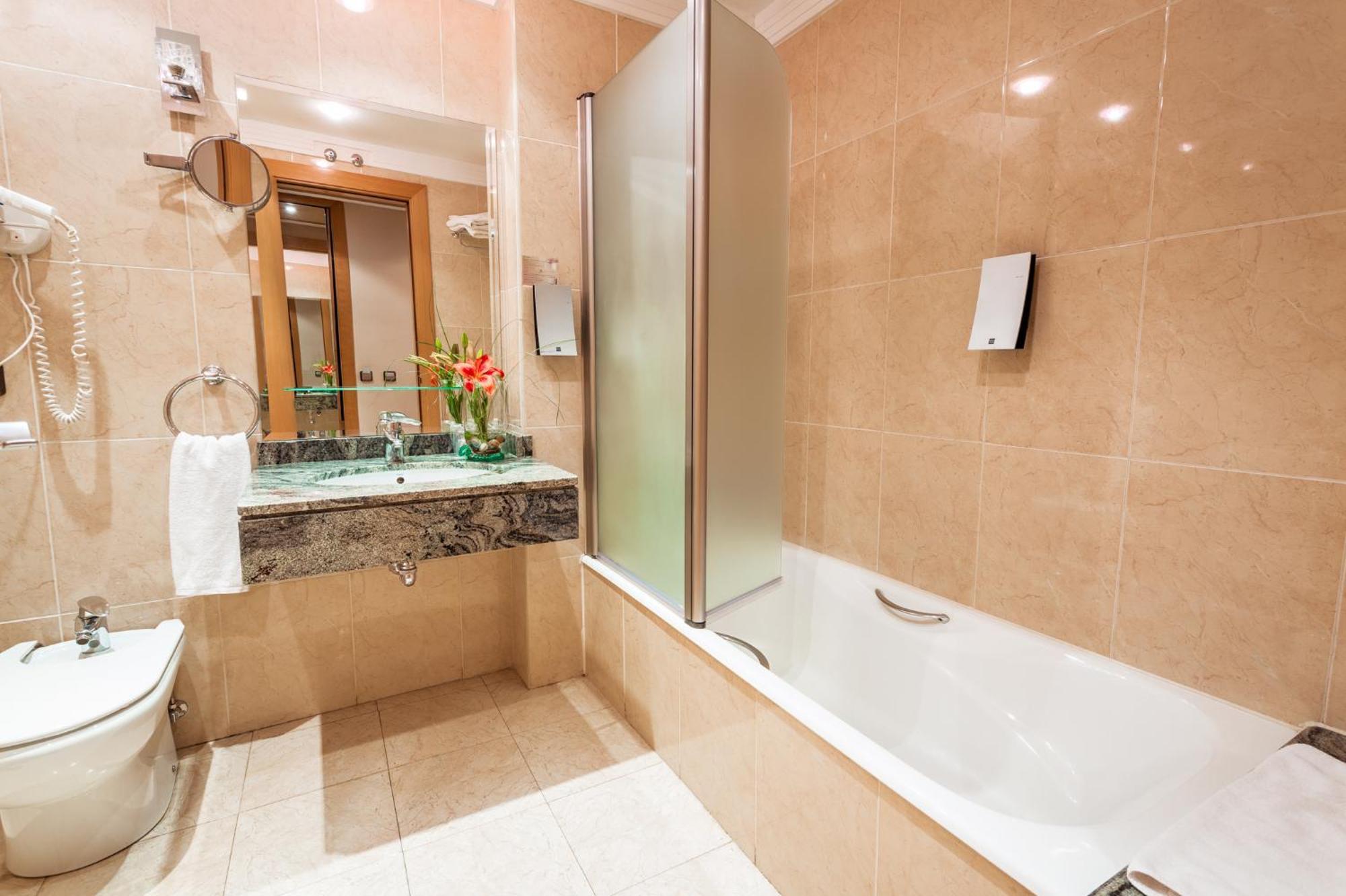 Double Room 1,1530968950:JPEG