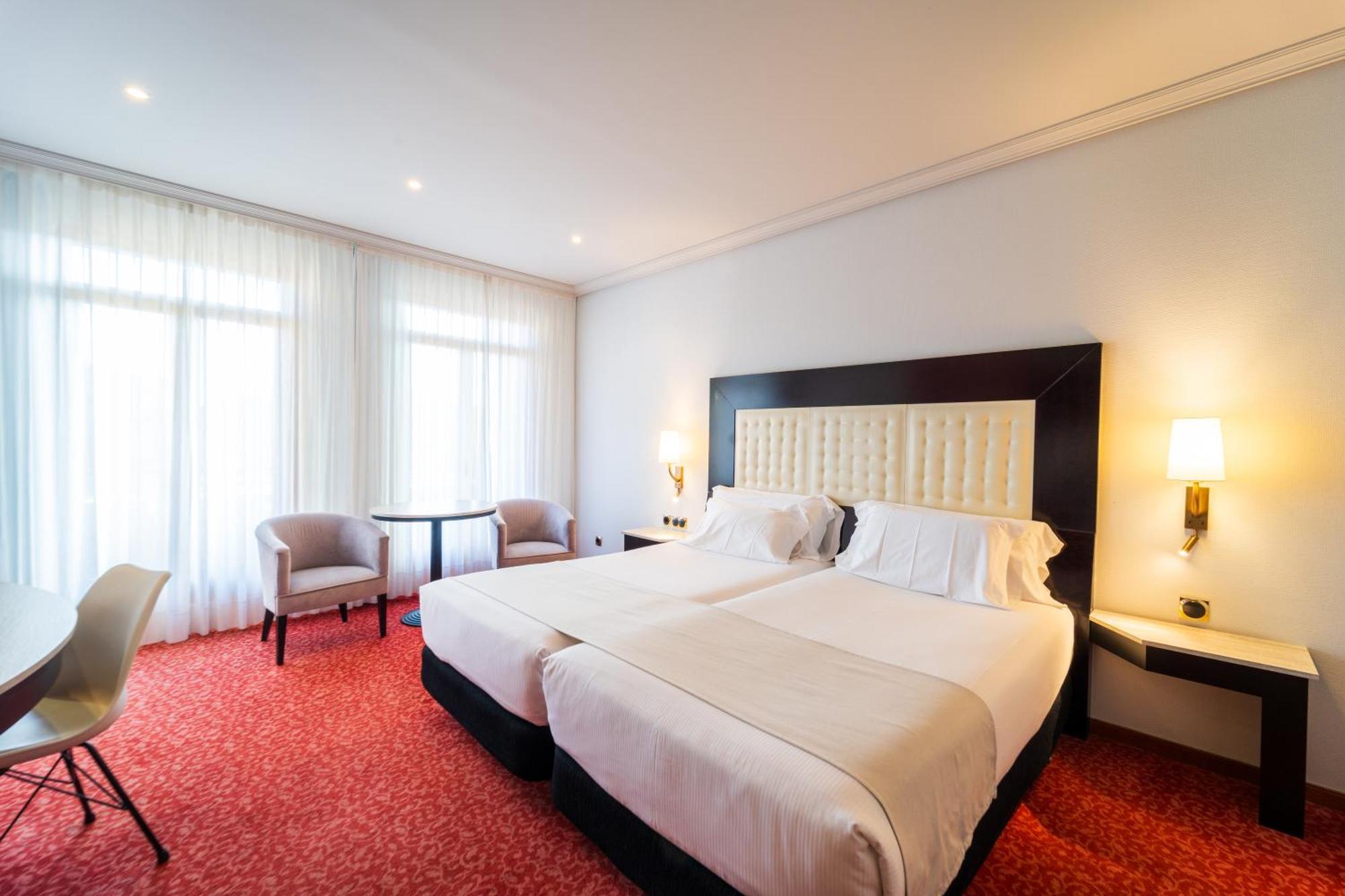 Chambre Double ou Lits Jumeaux avec Vue