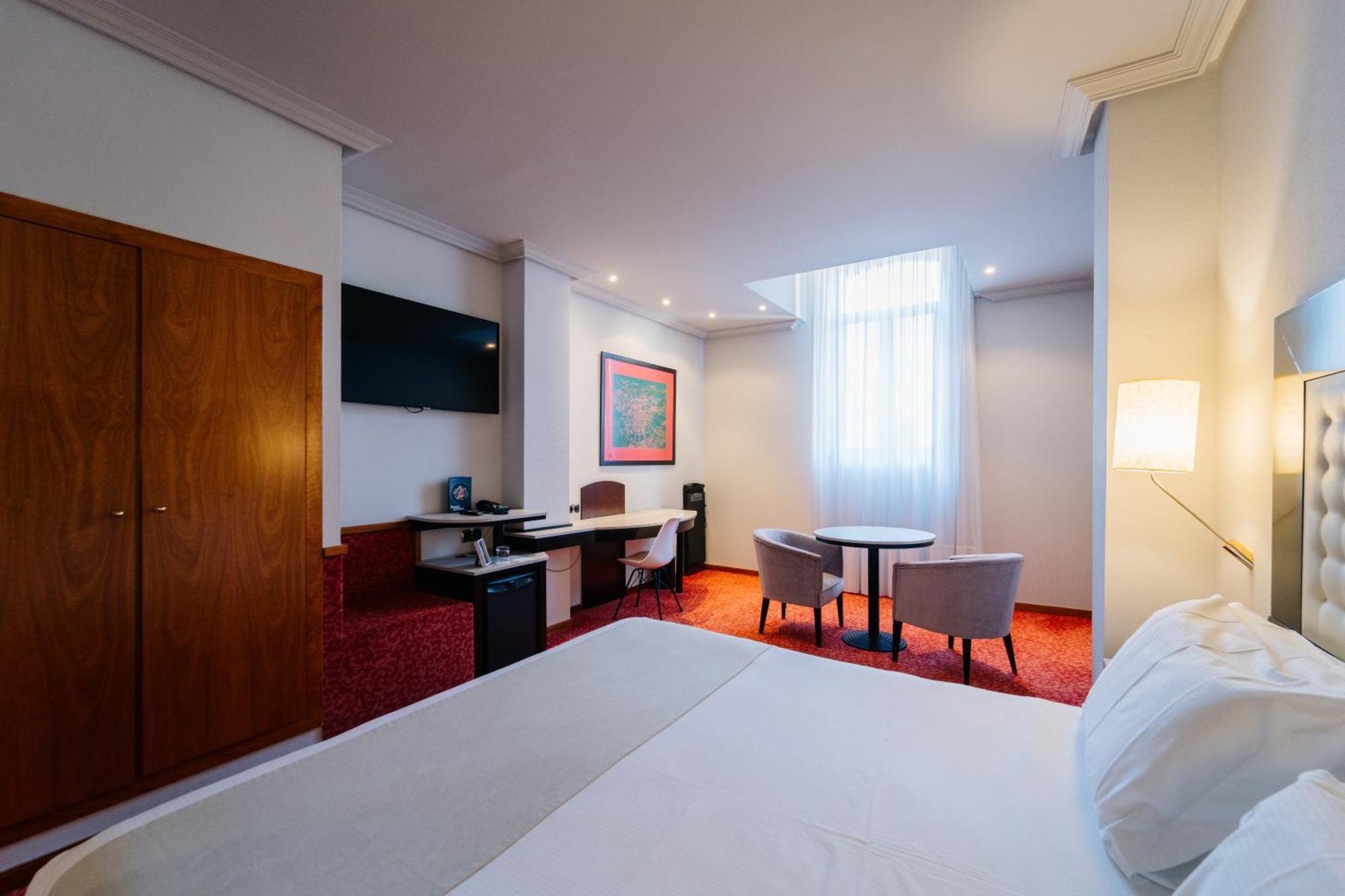 Chambre Double ou Lits Jumeaux (1 Adulte)